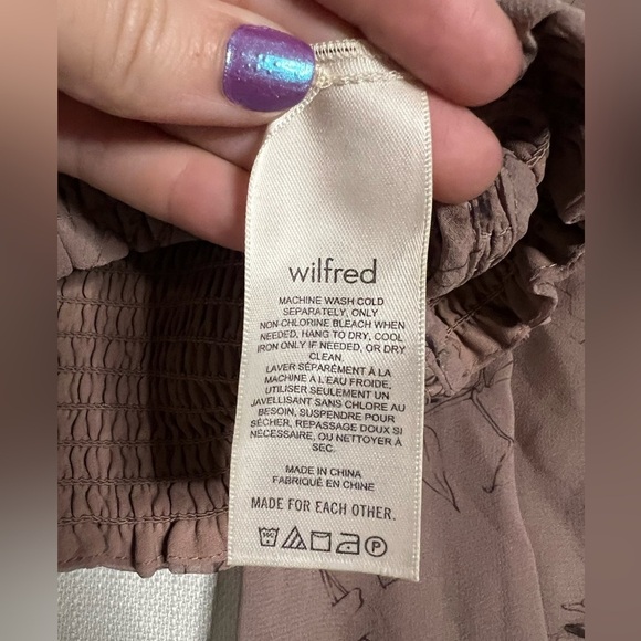 Aritzia Wilfred Purple Floral Smoked Long Sleeve Saga Cropped Blouse XS - Picture 9 of 11